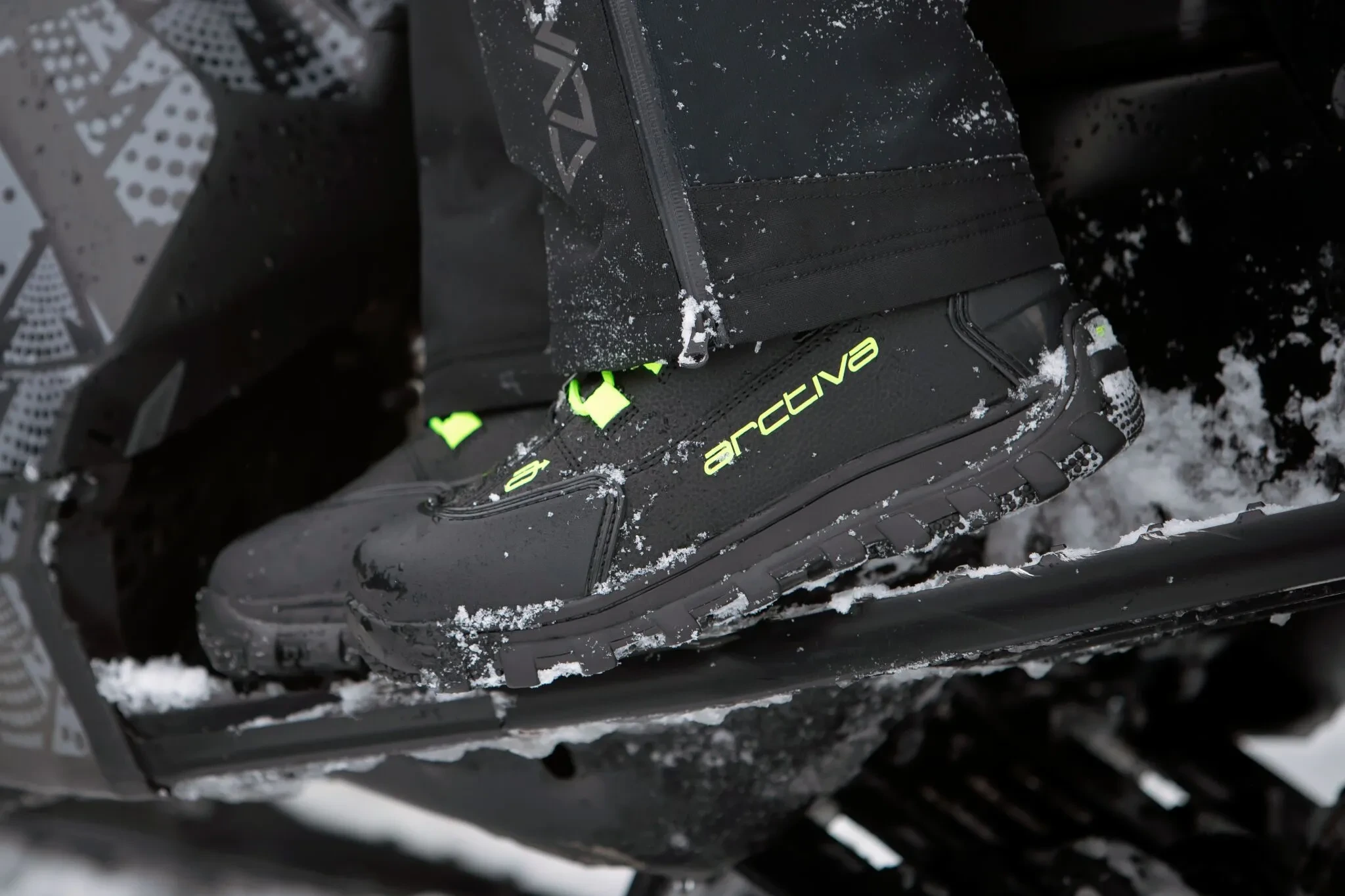 BOOTS ARC ADVNC BK/HIV 8