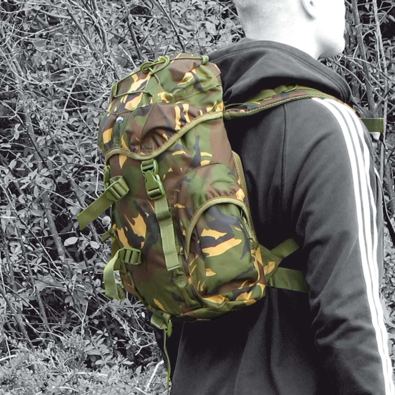Army Surplus Recon backpack 15L camo, Green