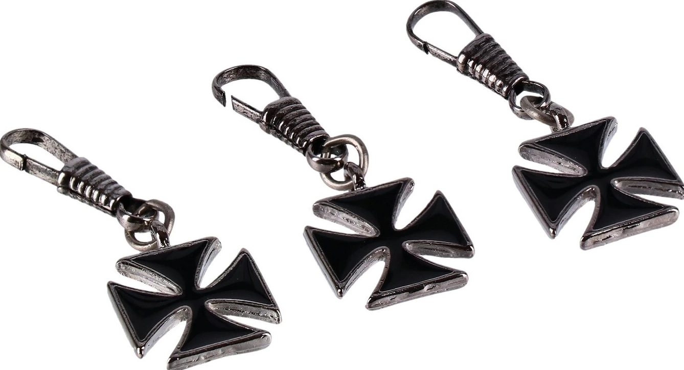Chopper cross zipper pull