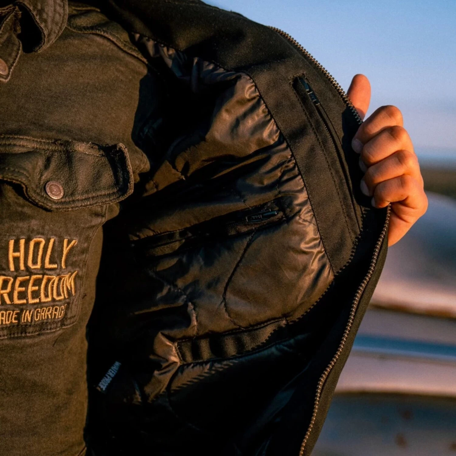 Holy Freedom Crew Bomber jacket, Black, M