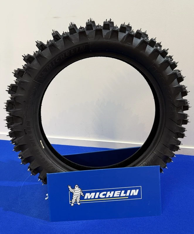 Michelin Starcross 6 Medium Soft Spike 110/100-18 M/C 64M TT 243 spikes
