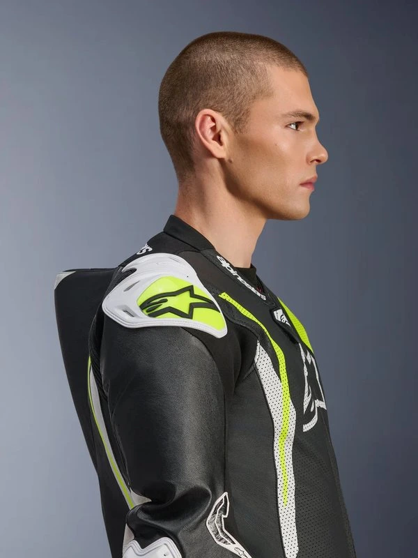 Alpinestars Leather suite 1-pcs GP Tech v5 Black/White/Fluo Yellow, 50