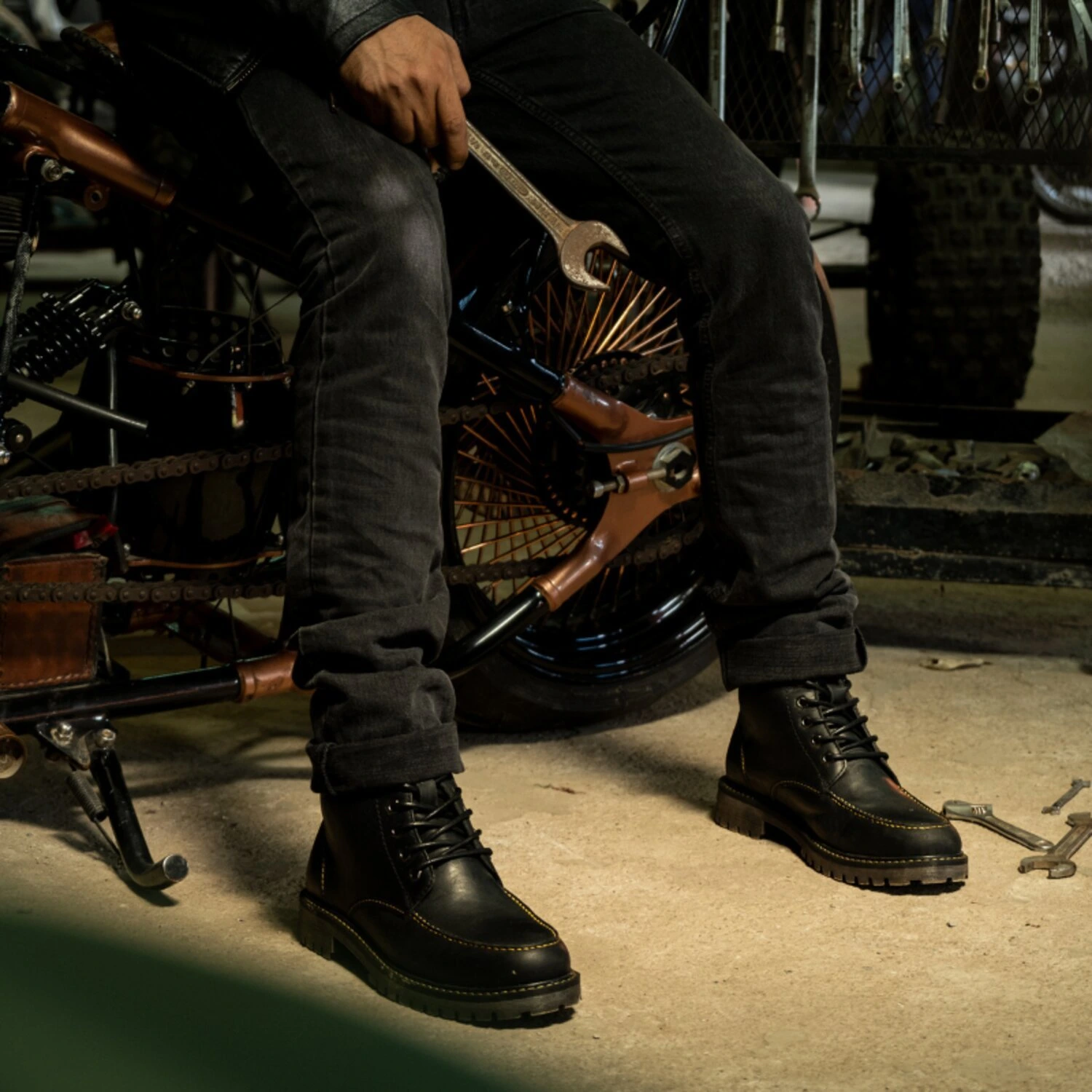 Trip Machine Moc-toe boots, Black, 42