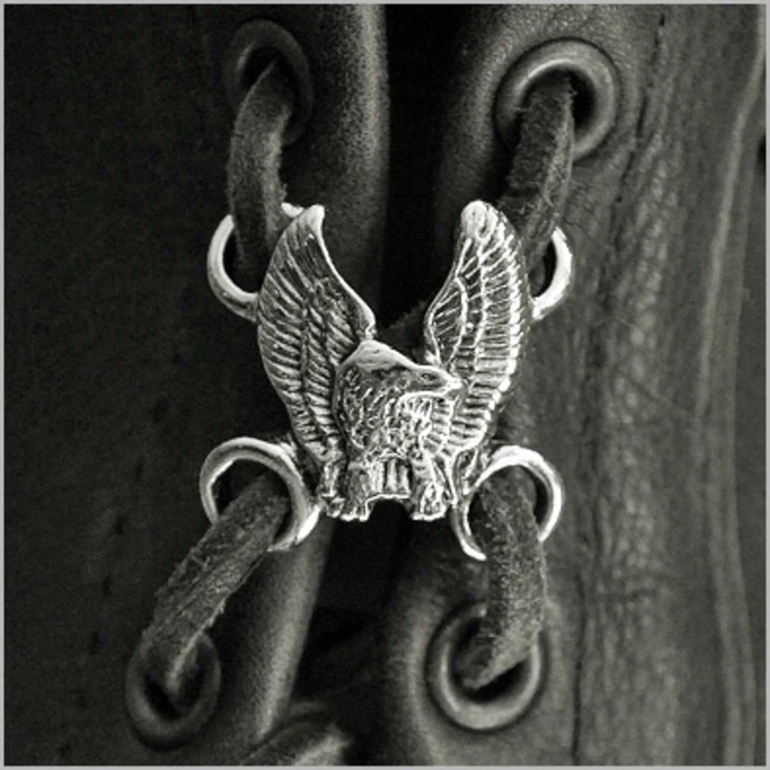 Vest extender Upturned wings side lace