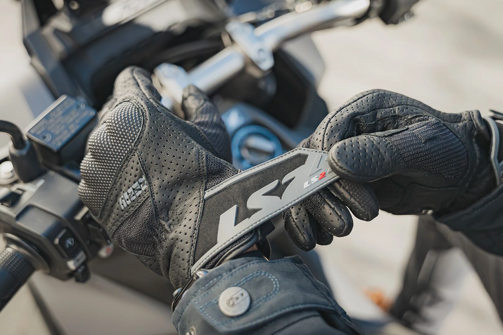 LS2 Air Raptor Man Gloves - S, Black