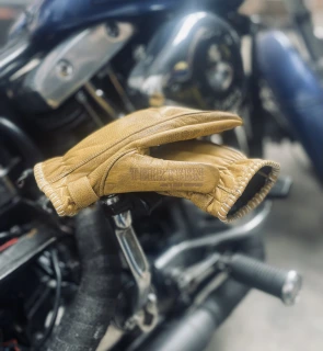 13 1/2 Loud Ride gloves