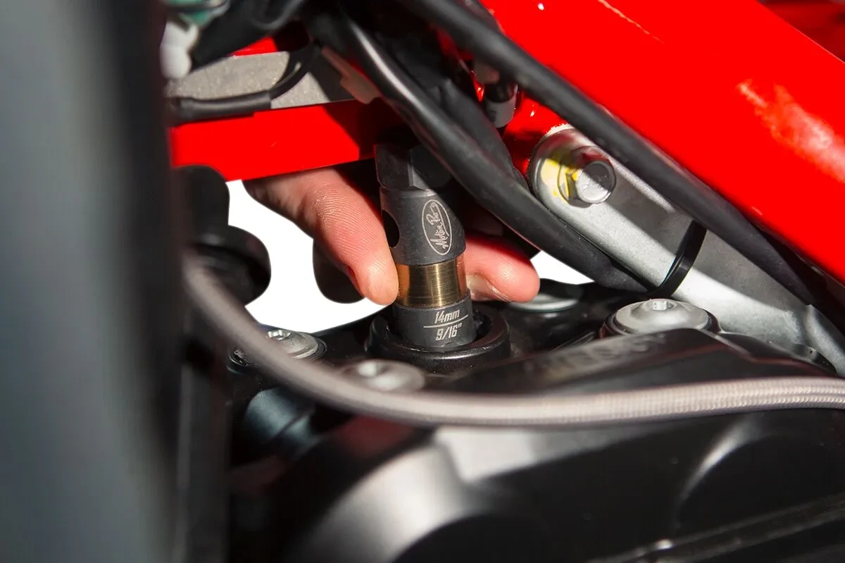 TOOL PRO süüteküünla padrun 14mm