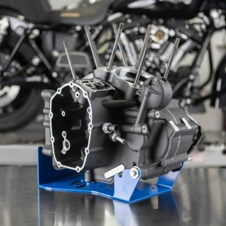 S&S, variklio stovas. Skirtas M8 Softail ir Touring