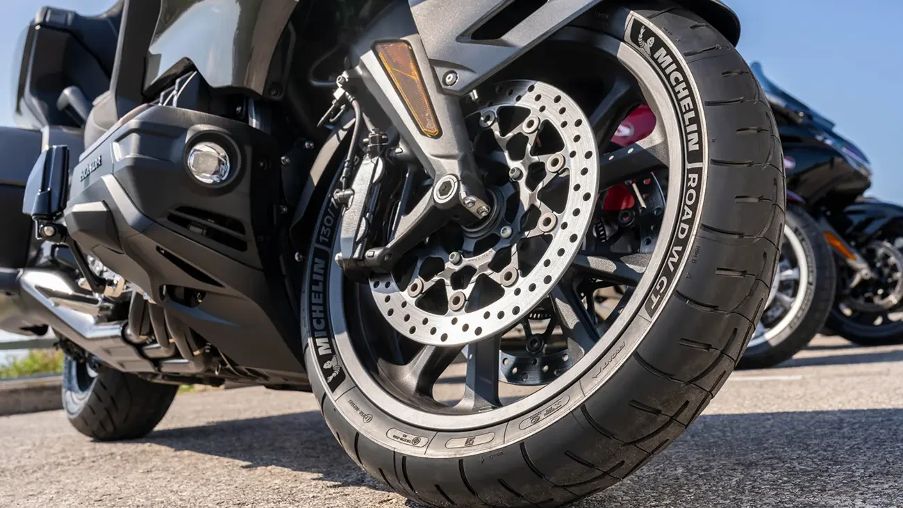 ROAD W GT 130/70 R 18 M/C 63H F TL