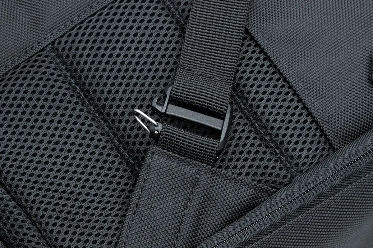 BACKPACK MOMENTUM RUNAWAY - BLACK