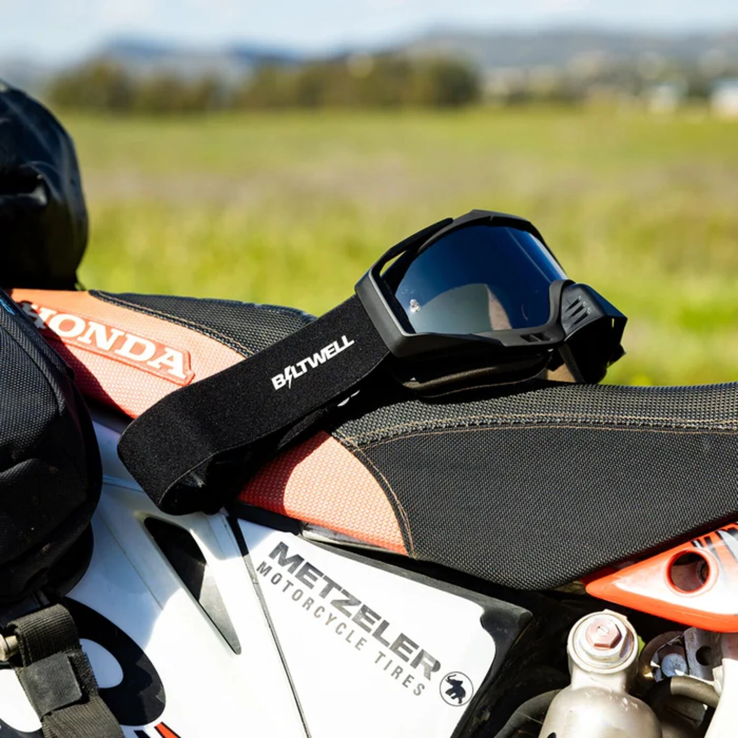 Biltwell Ridgeline goggles bolts, Black