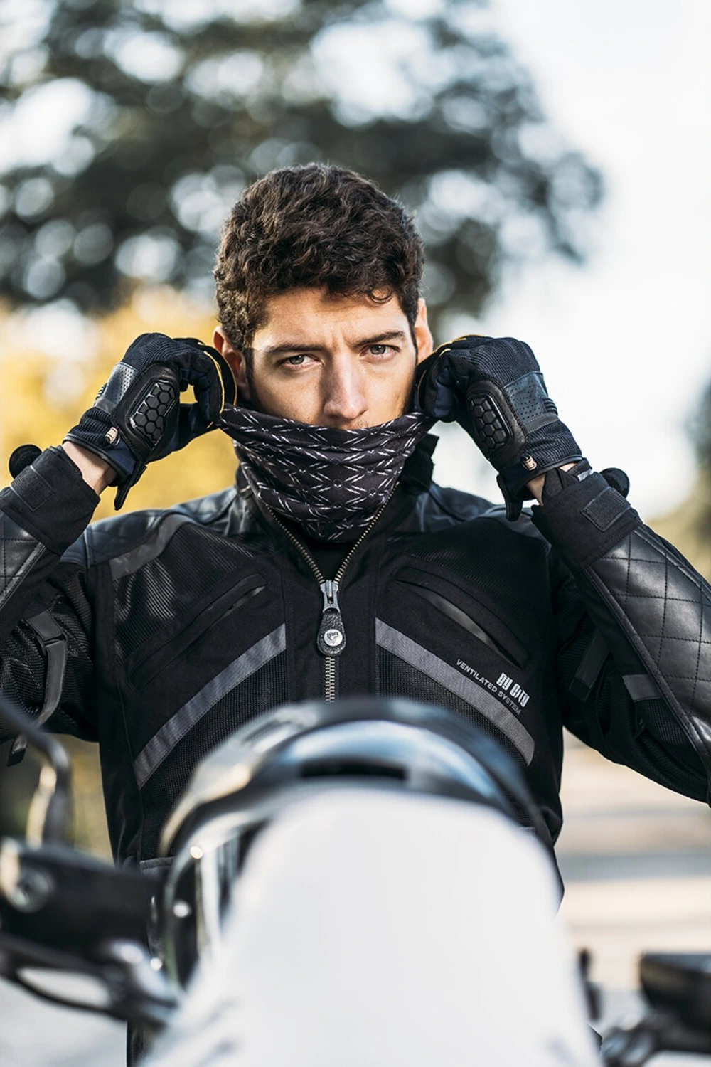 By City tubular 2, Black, grey, One size fits most