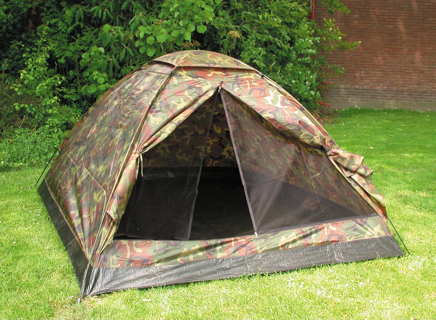 Fostex 4-person tent, Camouflage