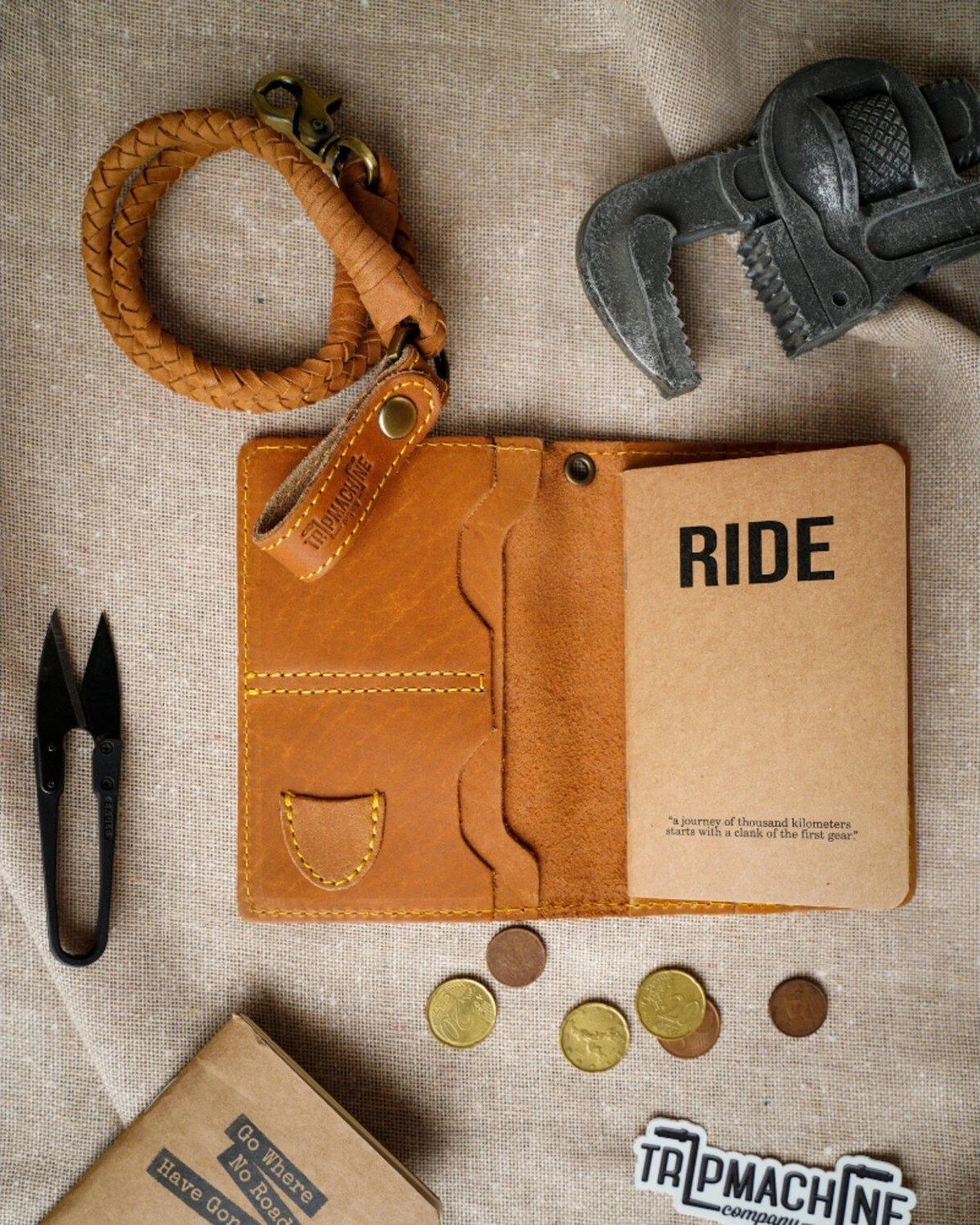Trip Machine Explorer wallet, vintage tan