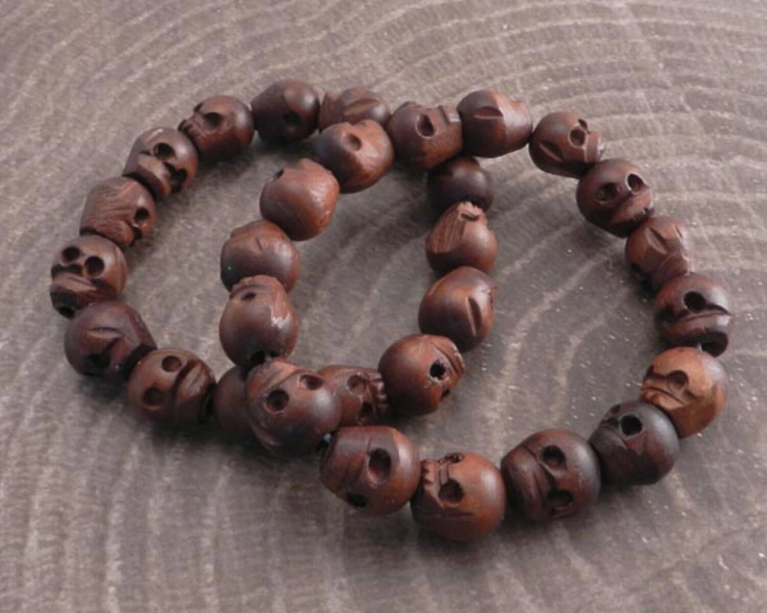 AmiGaz wood skull bead bracelet set