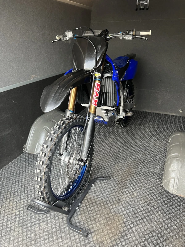 Hyper reguliuojamas motociklo stovas 16-21"