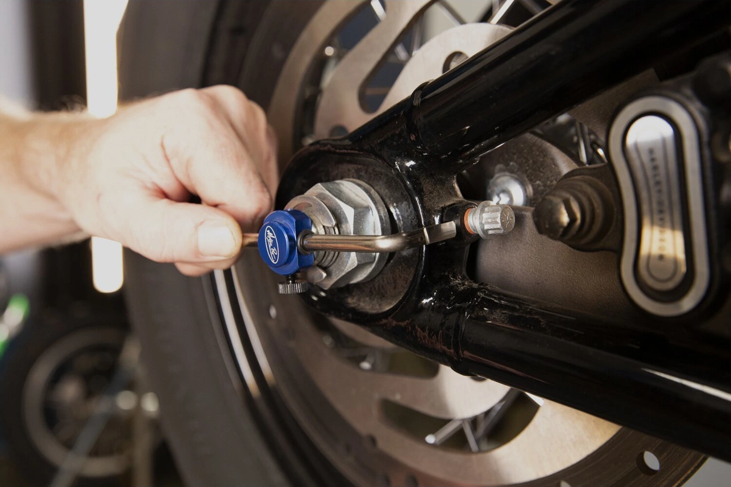 Motion Pro, M8 Softail tagaratta joondamise tööriist
