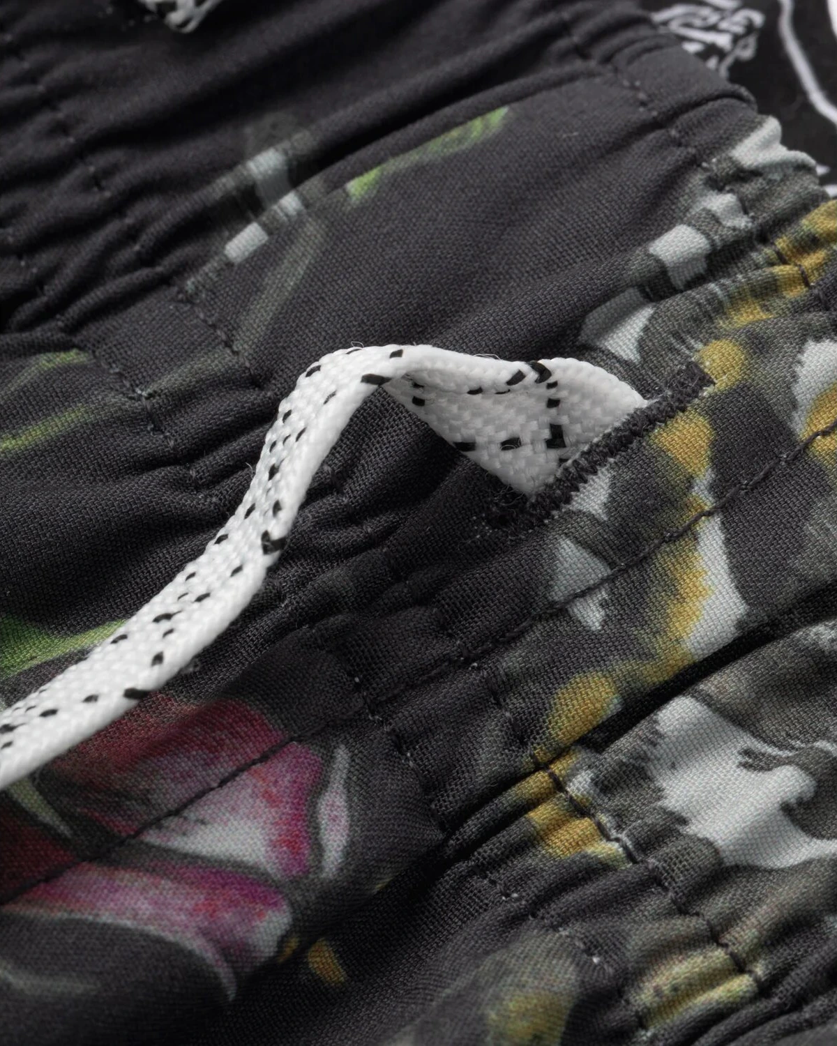 Loser Machine Hawkmoth short, Black, M