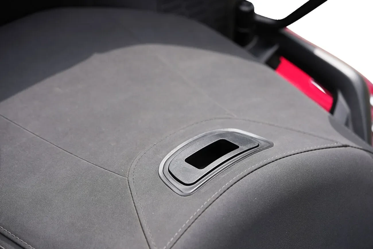 SLOTTED SEAT PLUG GL1800