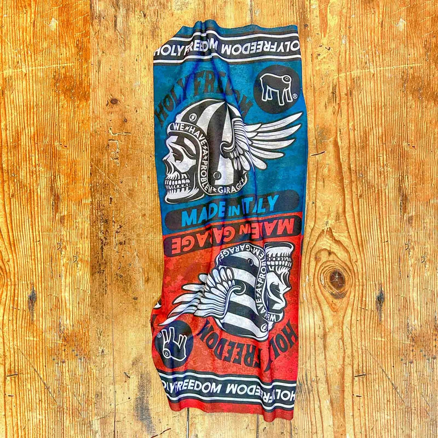 Holy Freedom Poker Skull Primaloft® tunnel, Multi-color