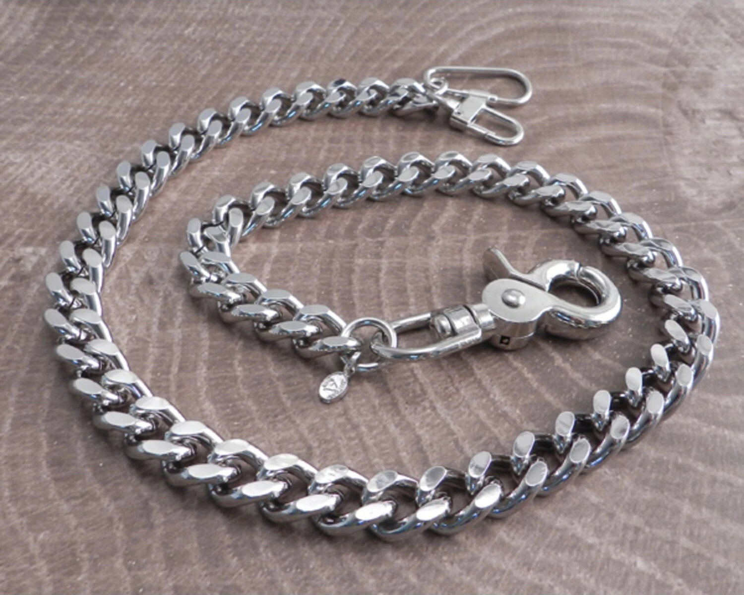 Amigaz Cut Leash Wallet Chain 22", Silver