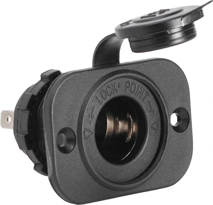 socket with external flange
