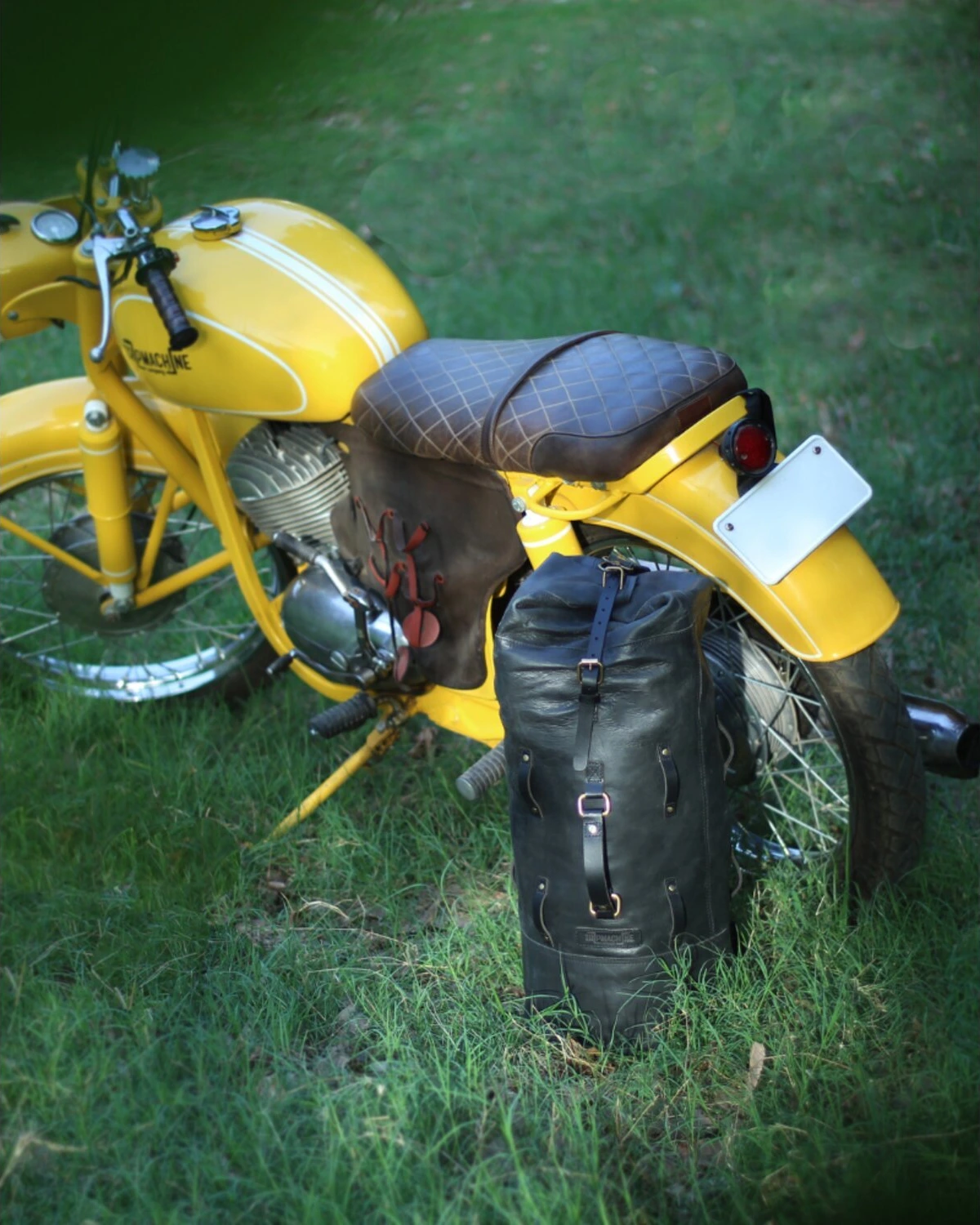 Trip Machine, Military duffle bag