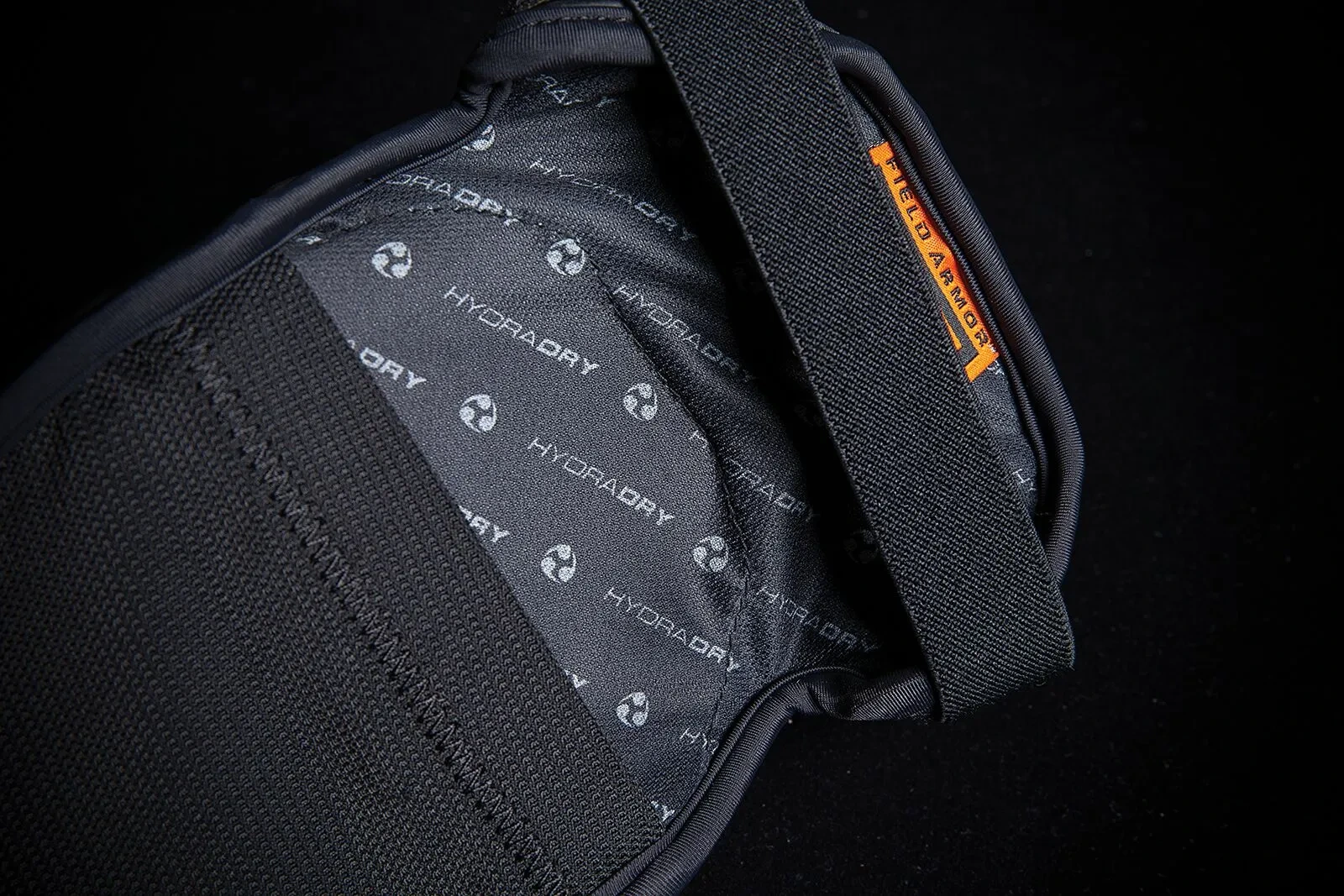 ELBOW FIELD ARMOR3 BLACK S/M