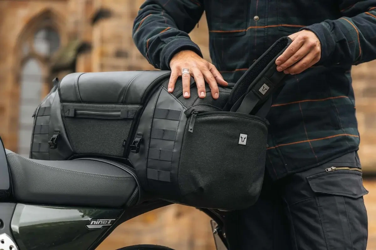 SHOULDER STRAP LEGEND LA12