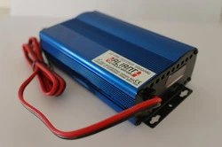 Aliant Ličio baterijų įkroviklis CB1210/10A