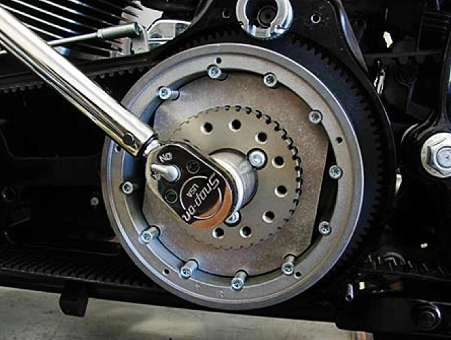 BDL, clutch lock-up tool